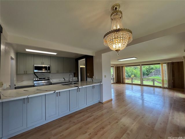 95-100 Kiopaa Place, Mililani, HI 96789