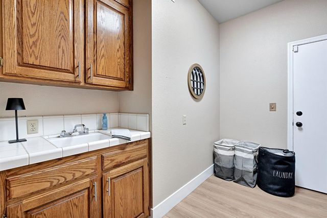 19408 Farallon Road, Madera, CA 93638