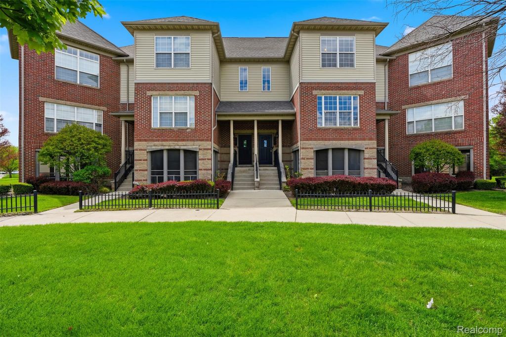 4311 Miracles Boulevard, Detroit, MI 48201