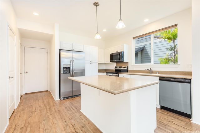 1101 Kukulu Street 72, Kapolei, HI 96707