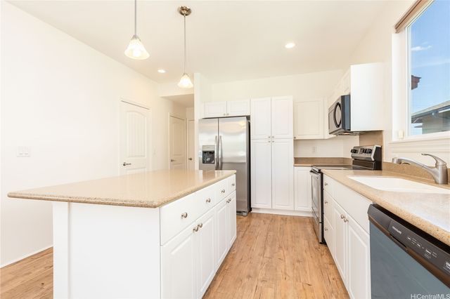 1101 Kukulu Street 72, Kapolei, HI 96707