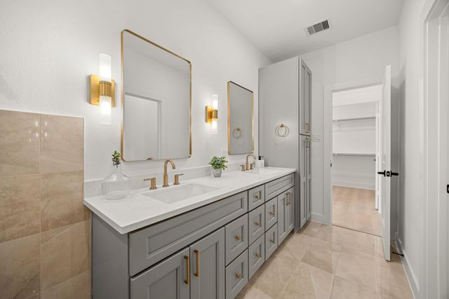 5016 Golden Forest Drive, Houston, TX 77091