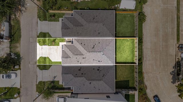 5016 Golden Forest Drive, Houston, TX 77091