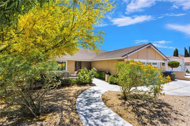 14433 Ironsides Lane, Helendale, CA 92342