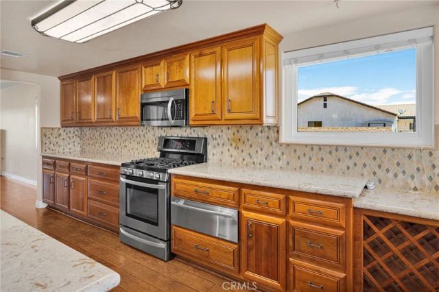 14433 Ironsides Lane, Helendale, CA 92342