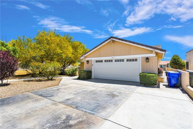 14433 Ironsides Lane, Helendale, CA 92342
