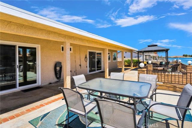 14433 Ironsides Lane, Helendale, CA 92342