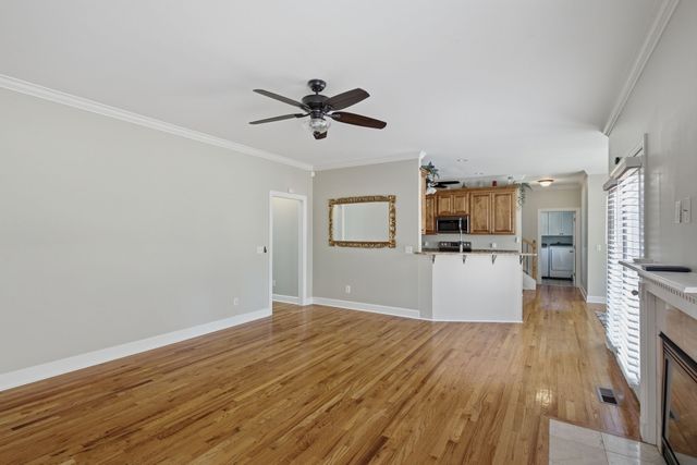1046 Island Brook Dr, Hendersonville, TN 37075