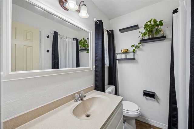 132 W Kenwood Drive, Garland, TX 75041