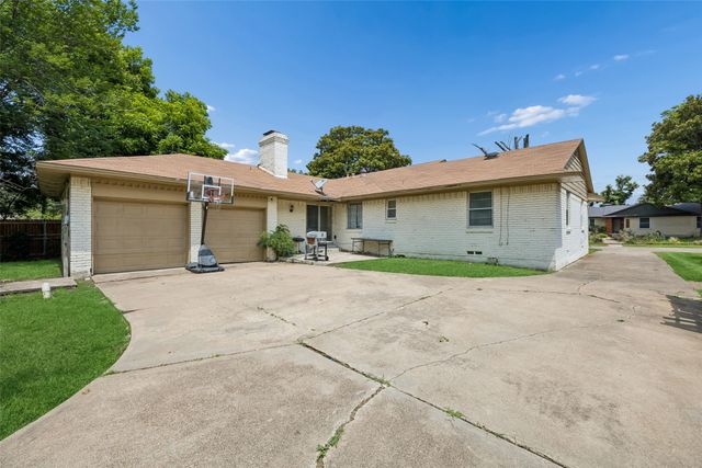 132 W Kenwood Drive, Garland, TX 75041