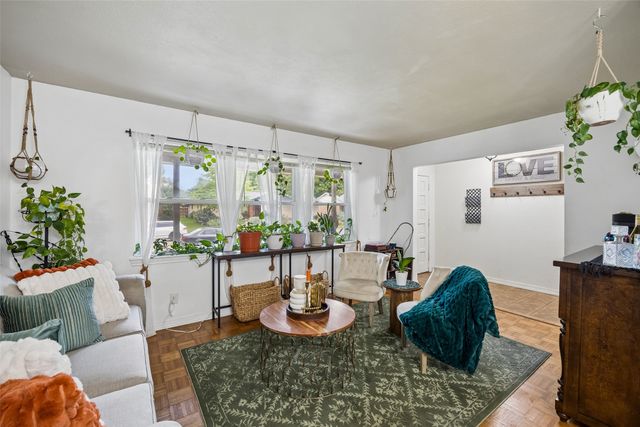 132 W Kenwood Drive, Garland, TX 75041