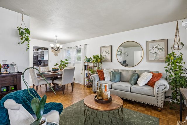 132 W Kenwood Drive, Garland, TX 75041