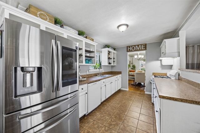 132 W Kenwood Drive, Garland, TX 75041
