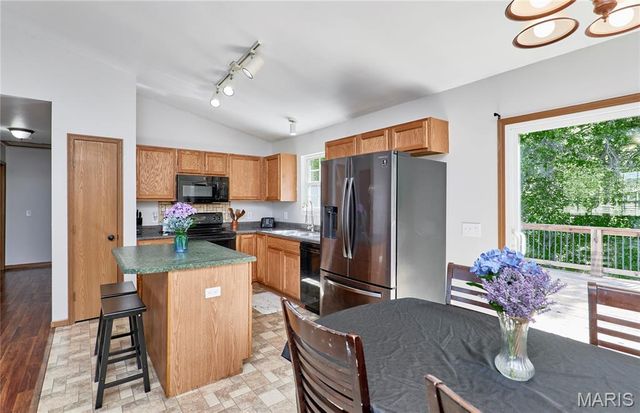 324 Parkway Drive, Troy, MO 63379