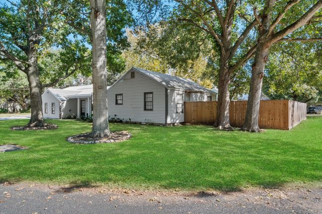 1106 Oriole Lane, Wharton, TX 77488