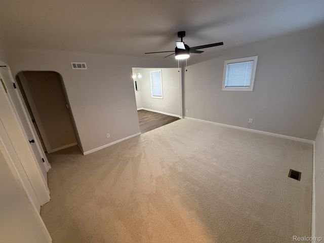 24643 Lambrecht Avenue, Eastpointe, MI 48021