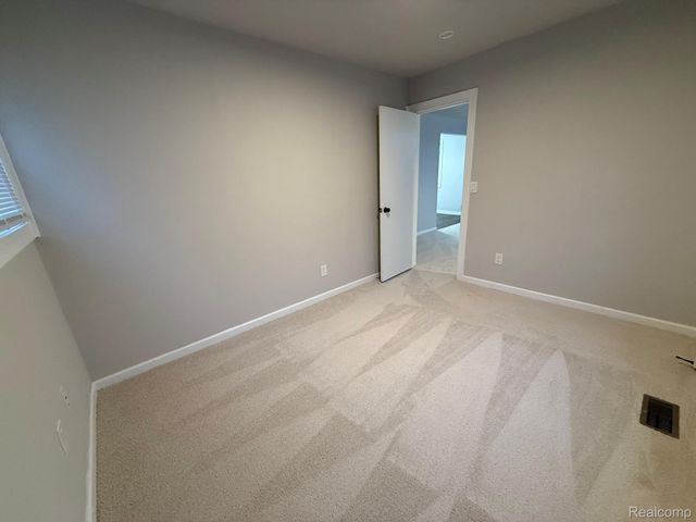 24643 Lambrecht Avenue, Eastpointe, MI 48021