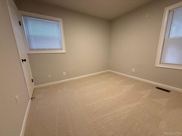 24643 Lambrecht Avenue, Eastpointe, MI 48021