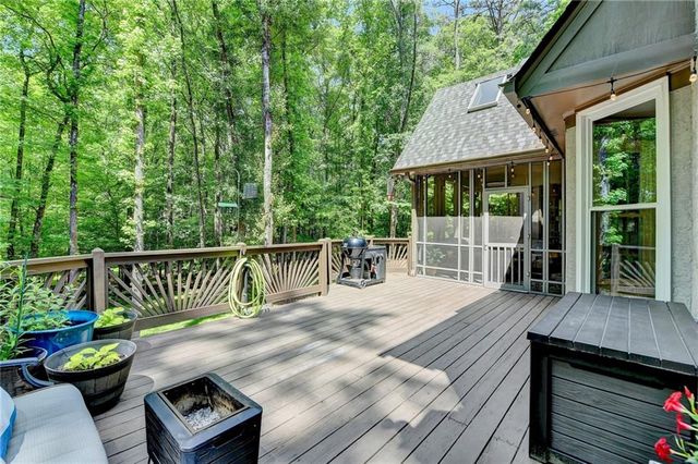 1595 Northcliff Trace, Roswell, GA 30076