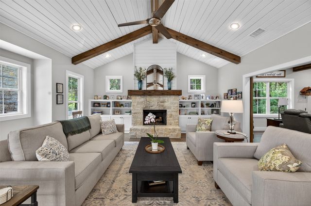 4747 Stonebridge Lane, Athens, TX 75751