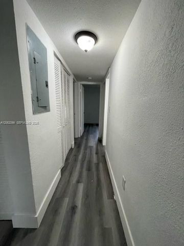 28393 SW 140th Place, Homestead, FL 33033