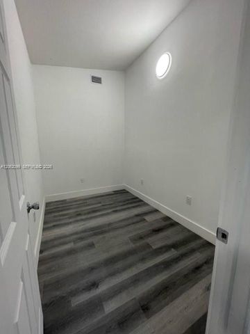 28393 SW 140th Place, Homestead, FL 33033