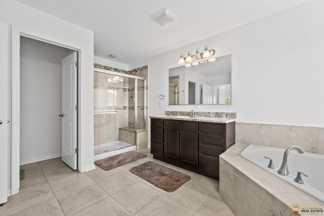 6 Lake Vista Court, Lake Villa, IL 60046