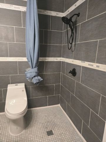 6 Lake Vista Court, Lake Villa, IL 60046