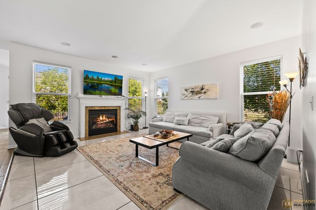 6 Lake Vista Court, Lake Villa, IL 60046