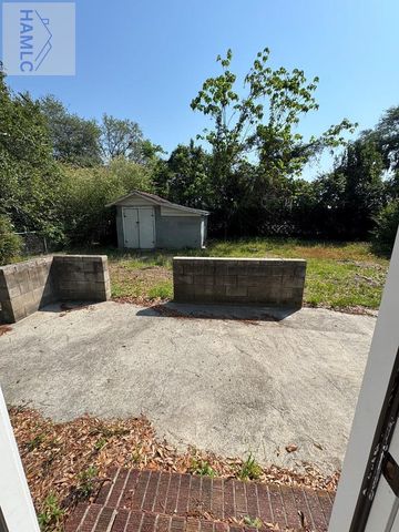 6 Sherwood Drive, Hinesville, GA 31313