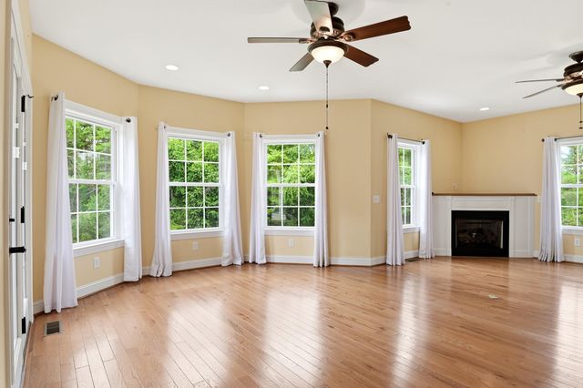 322 Timberline RD SE, Copper Hill, VA 24079