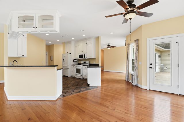 322 Timberline RD SE, Copper Hill, VA 24079