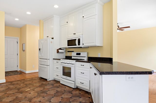 322 Timberline RD SE, Copper Hill, VA 24079
