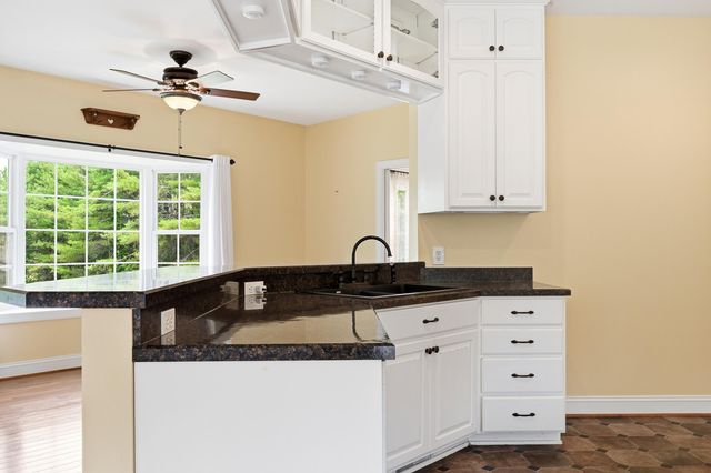322 Timberline RD SE, Copper Hill, VA 24079