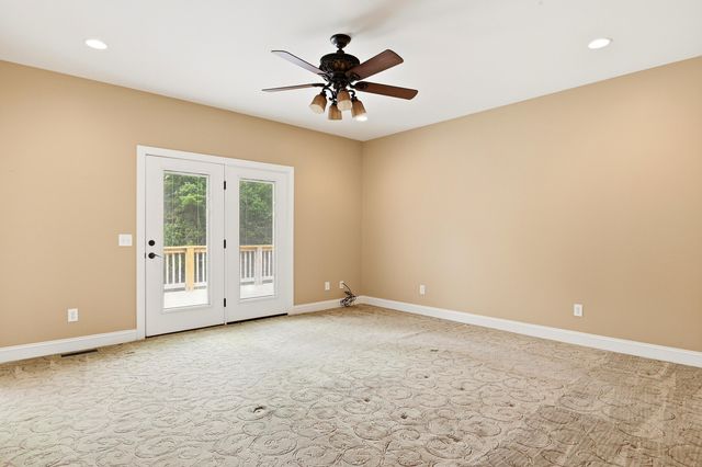 322 Timberline RD SE, Copper Hill, VA 24079