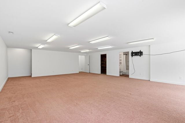 322 Timberline RD SE, Copper Hill, VA 24079