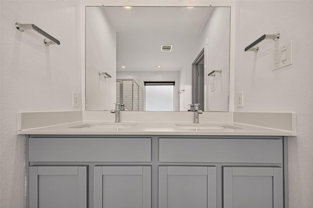 1710 Mountain Echo Drive, Richmond, TX 77469