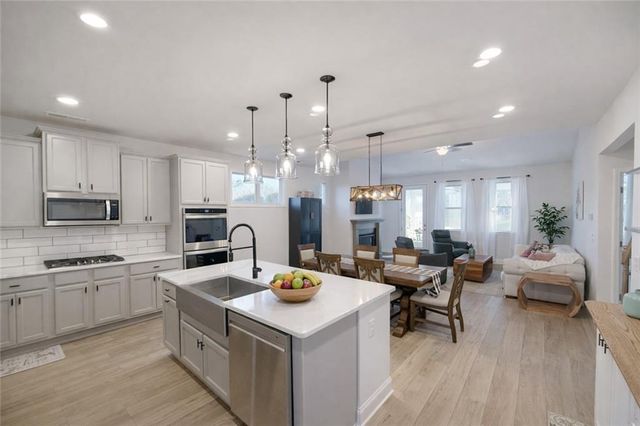 101 Rolling Hills Place, Canton, GA 30114