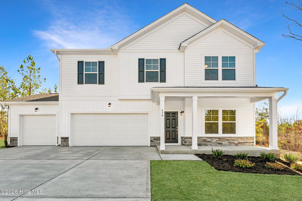 55 Oak Meadow Lane, Angier, NC 27501