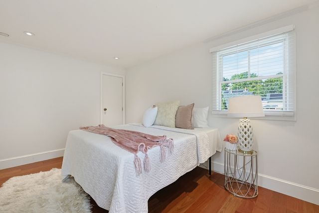 8 Woodland Pkwy, Randolph, MA 02368