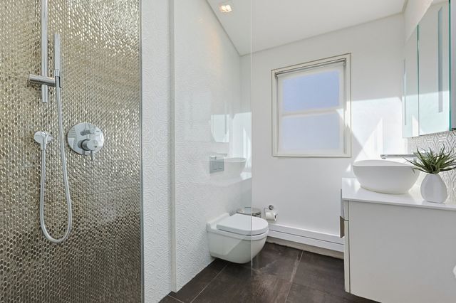 8 Woodland Pkwy, Randolph, MA 02368