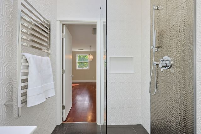 8 Woodland Pkwy, Randolph, MA 02368