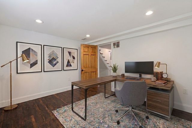 8 Woodland Pkwy, Randolph, MA 02368