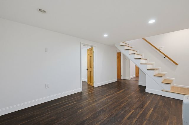 8 Woodland Pkwy, Randolph, MA 02368