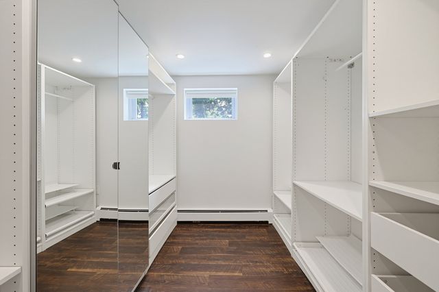 8 Woodland Pkwy, Randolph, MA 02368