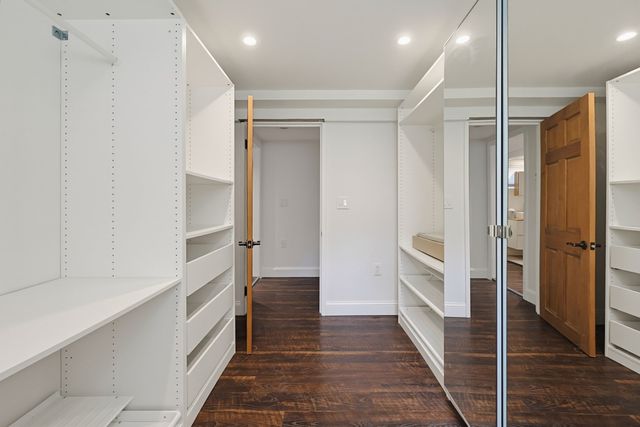 8 Woodland Pkwy, Randolph, MA 02368