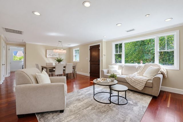 8 Woodland Pkwy, Randolph, MA 02368