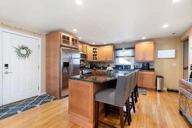 40 Hillside Ave, Beverly, MA 01915