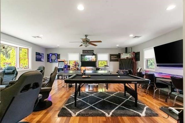 40 Hillside Ave, Beverly, MA 01915