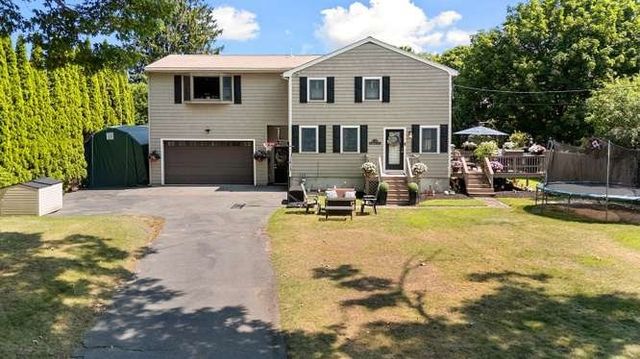 40 Hillside Ave, Beverly, MA 01915